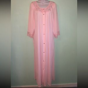 Vintage Pink Gilead Granny Robe size Large
